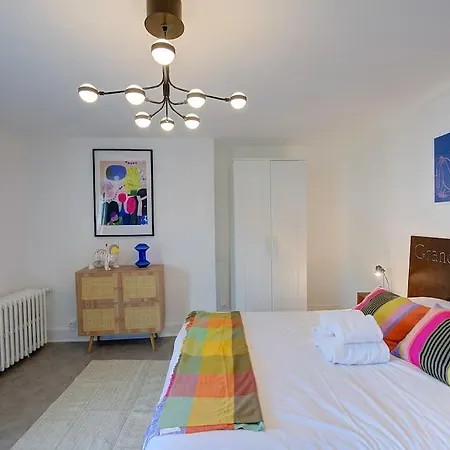 Apartment Grand - Proche Bord De Loire - Wifi